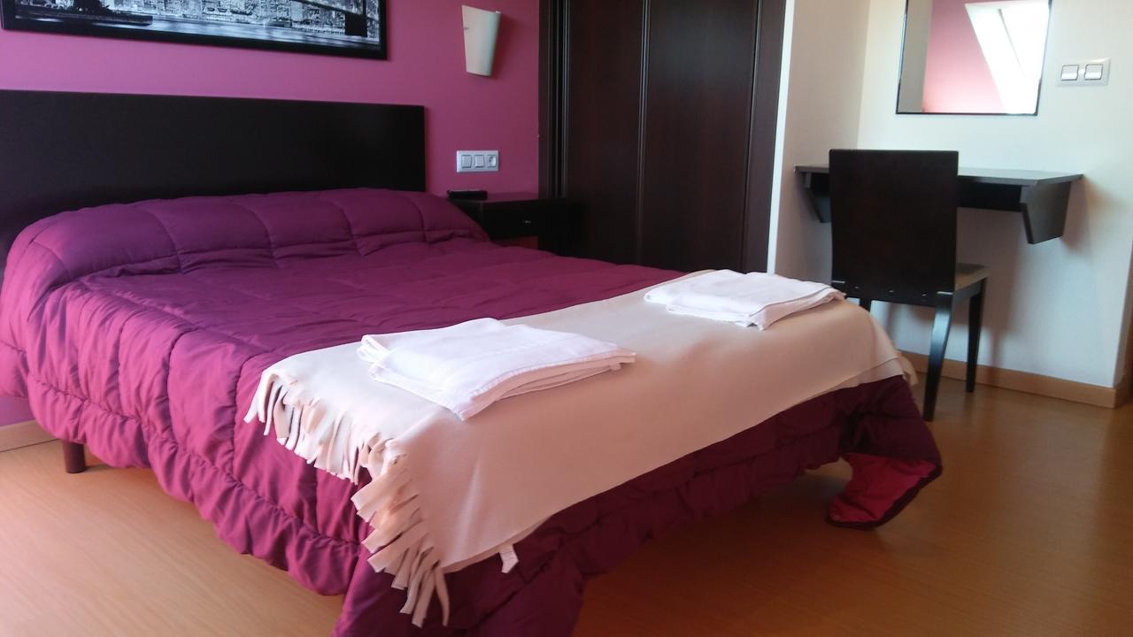 Hostal Restaurante Vial Ourense Kültér fotó